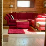 Authentic Log With Hot Tub Σαλέ Ranua