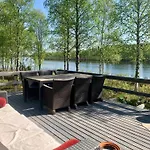 Σαλέ Authentic Log With Hot Tub