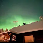 Σαλέ Authentic Log With Hot Tub *