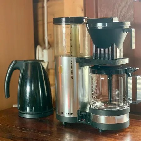 Authentic Log With Hot Tub شاليه *