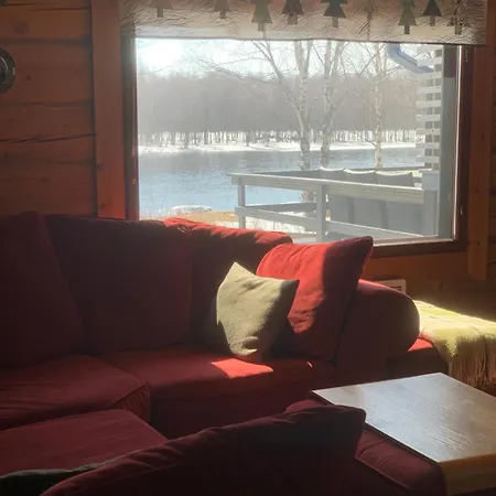 Authentic Log With Hot Tub *
