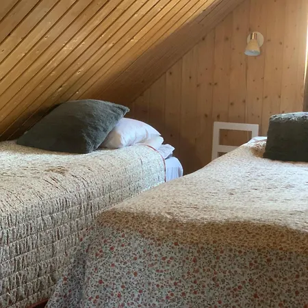 Chalet Authentic Log With Hot Tub *