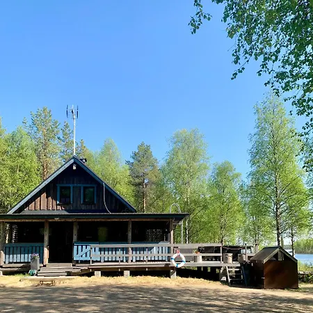 Authentic Log With Hot Tub *