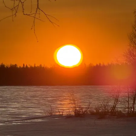 شاليه Authentic Log With Hot Tub رانوا