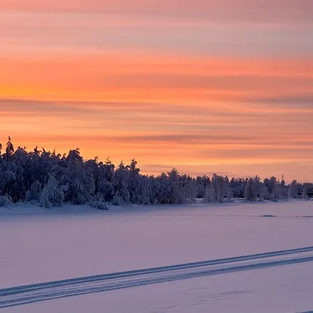 Chalet Authentic Log With Hot Tub *
