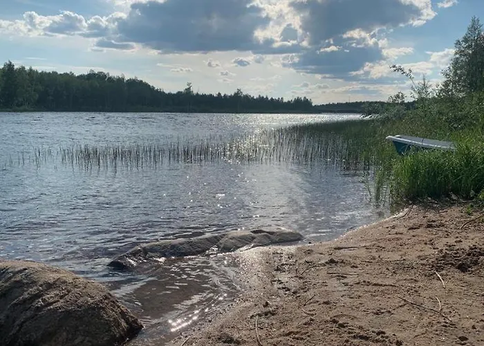 Authentic Log With Hot Tub Chalet *