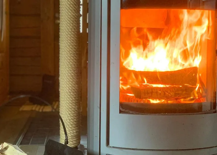 Authentic Log With Hot Tub Ranua