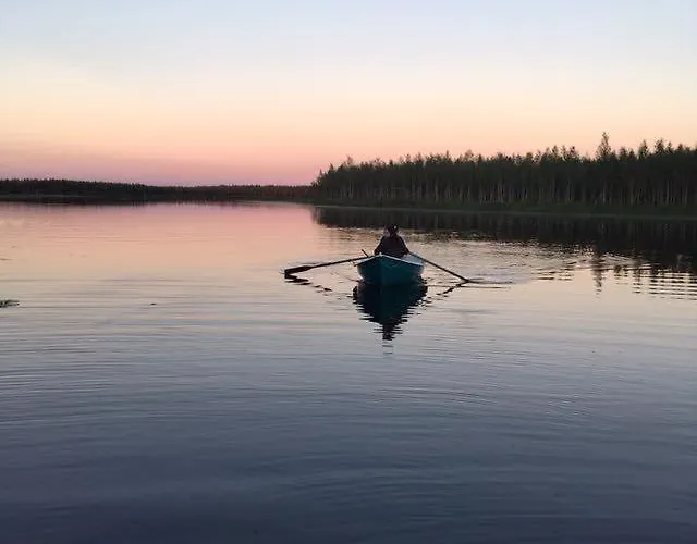 Chalet Authentic Log With Hot Tub