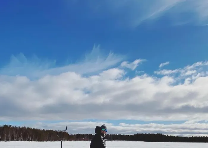 Authentic Log With Hot Tub Chalet *
