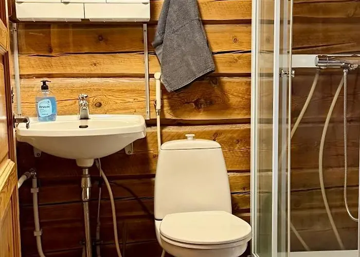 Chalet Authentic Log With Hot Tub