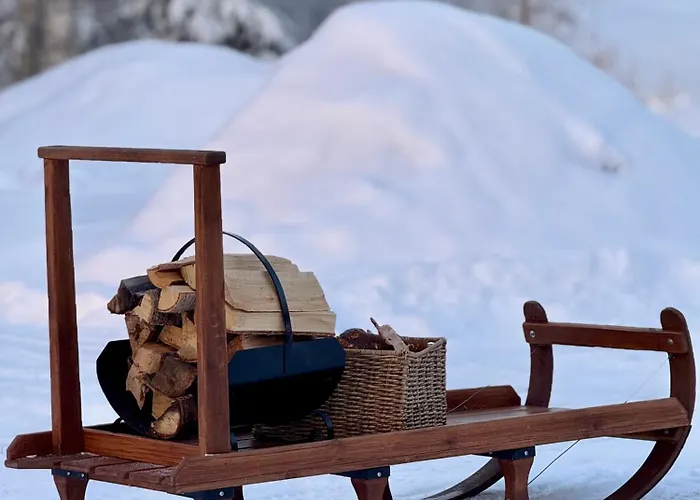 Chalet Authentic Log With Hot Tub *