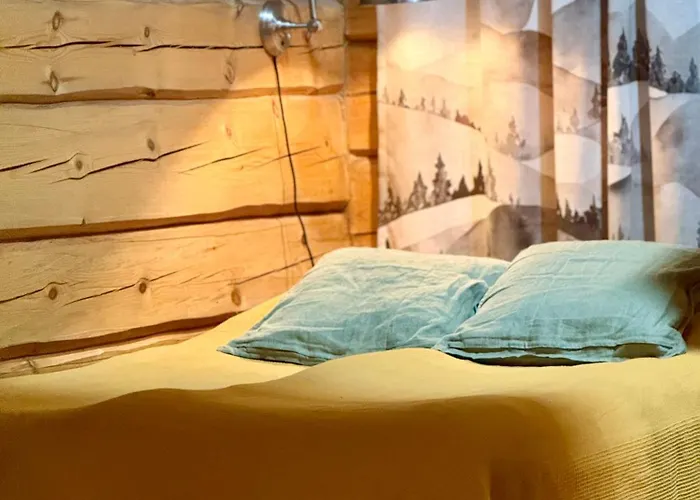 Authentic Log With Hot Tub Chalet Ranua